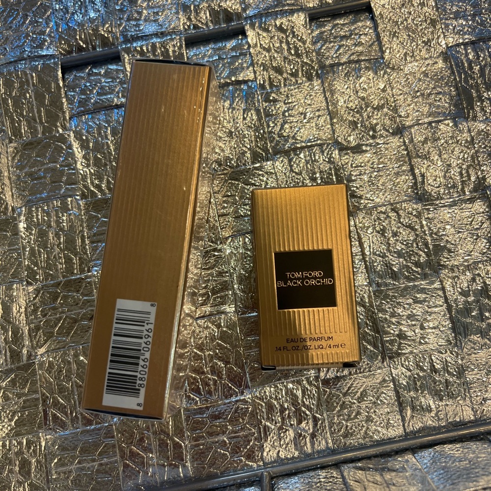 NIB Tom Ford Black Orchid eau de parfum with mini travel size - Picture 3 of 6